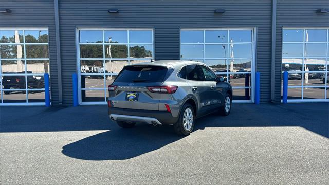 new 2025 Ford Escape car, priced at $31,325