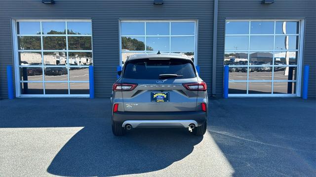 new 2025 Ford Escape car, priced at $31,325