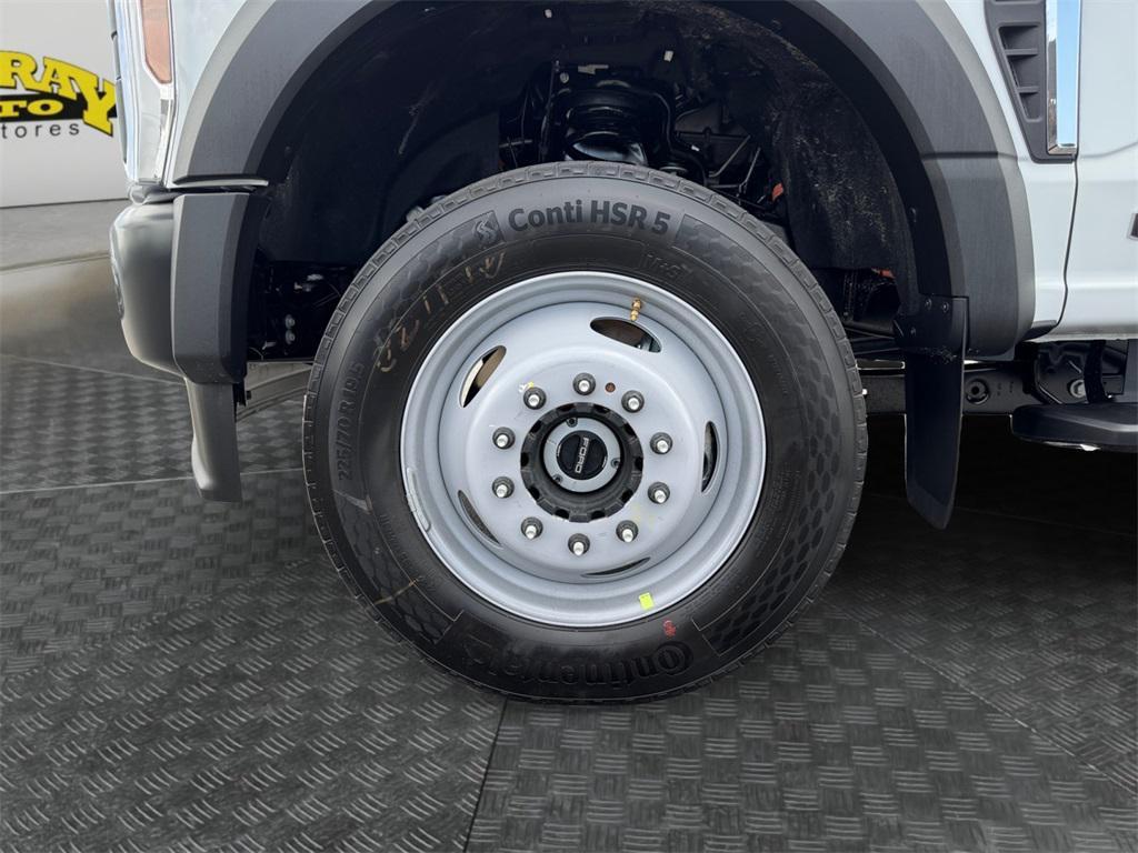 new 2025 Ford F-450 car, priced at $76,885