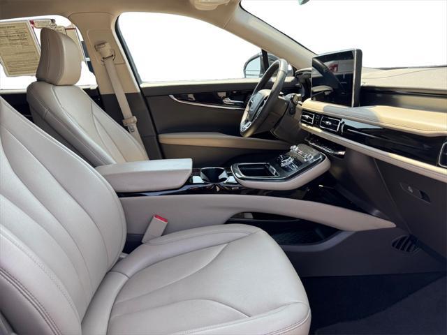 used 2023 Lincoln Nautilus car, priced at $32,999