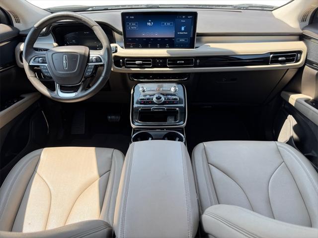 used 2023 Lincoln Nautilus car, priced at $32,999