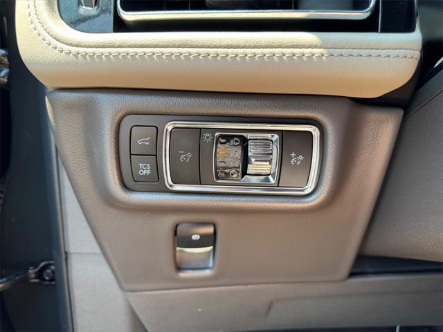 used 2023 Lincoln Nautilus car, priced at $32,999