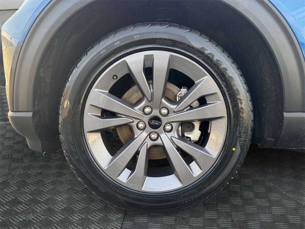 used 2022 Ford Explorer car, priced at $24,999