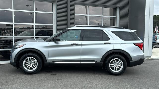 new 2025 Ford Explorer car, priced at $43,370