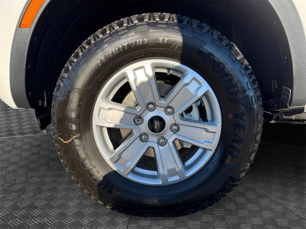 new 2025 Ford Ranger car, priced at $33,885