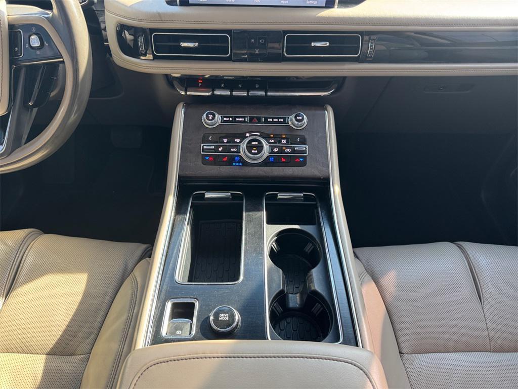 used 2020 Lincoln Aviator car, priced at $30,999