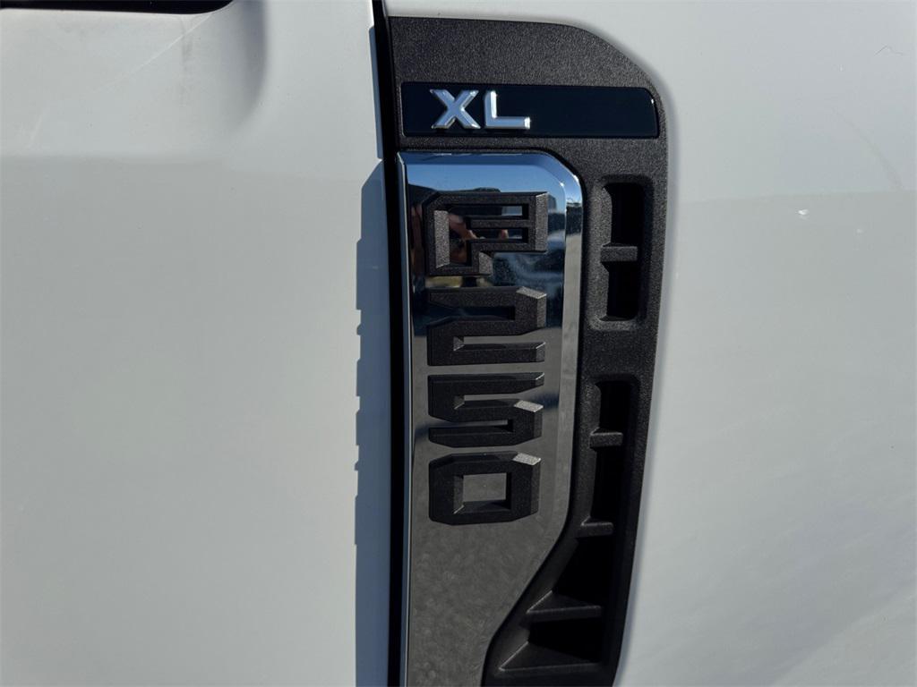 new 2025 Ford F-250 car, priced at $67,100
