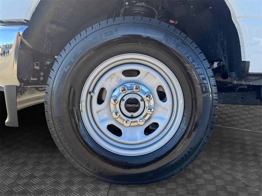 new 2025 Ford F-250 car, priced at $67,100