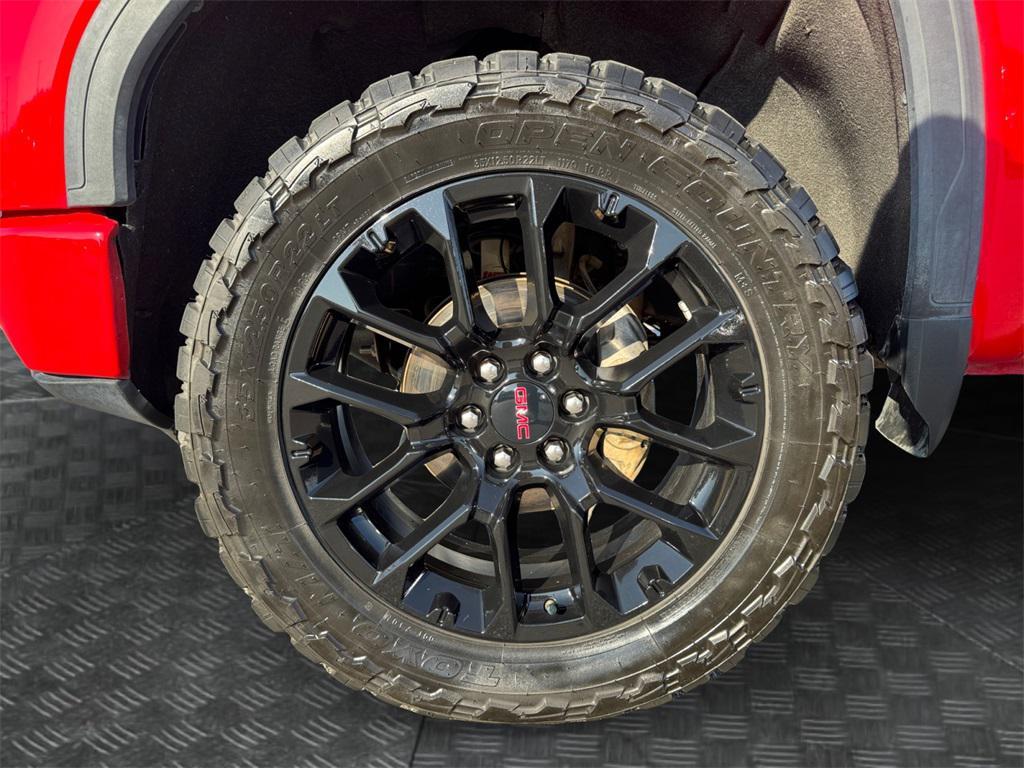 used 2021 GMC Sierra 1500 car, priced at $36,999