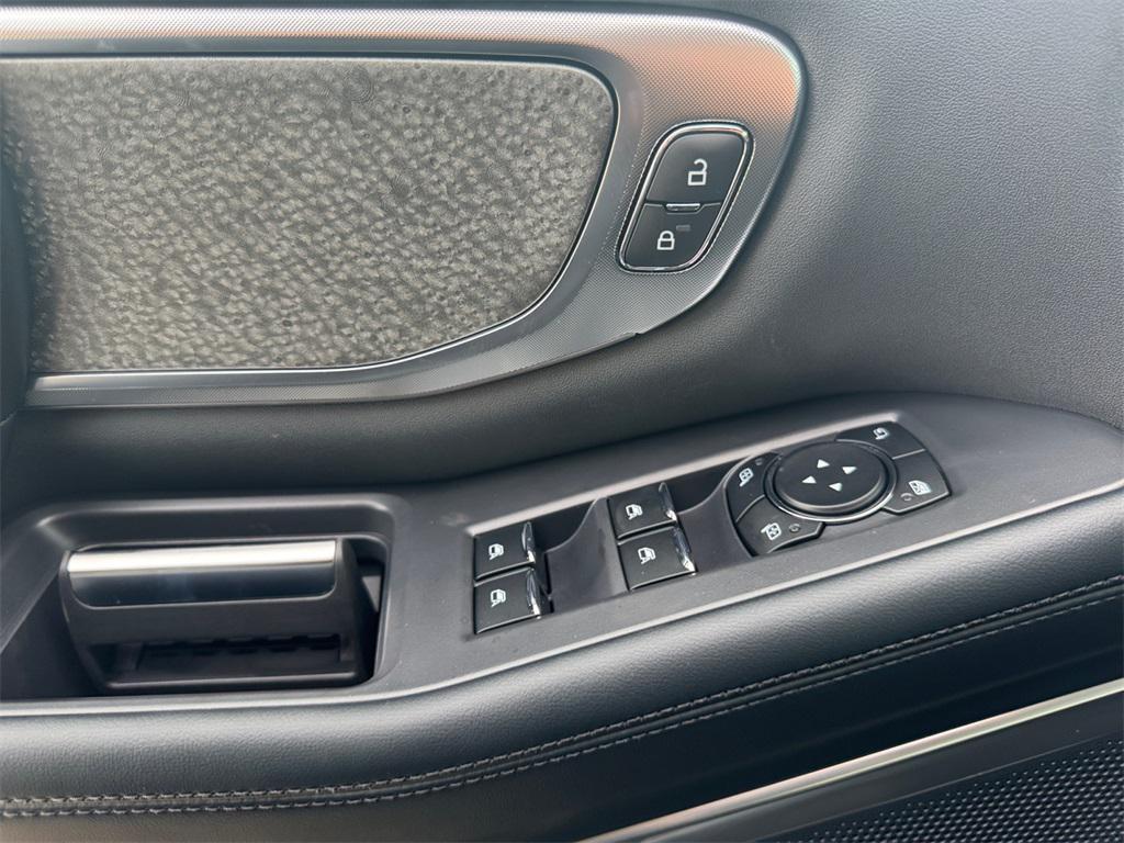 new 2025 Ford Expedition car, priced at $85,685