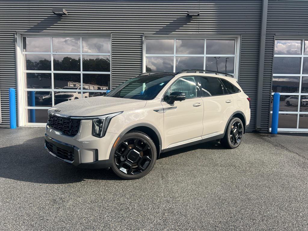 used 2025 Kia Sorento car, priced at $37,999