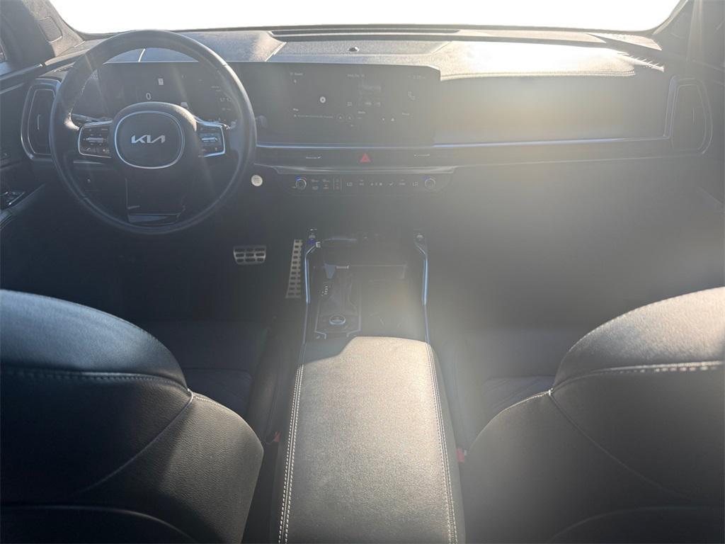 used 2025 Kia Sorento car, priced at $37,999