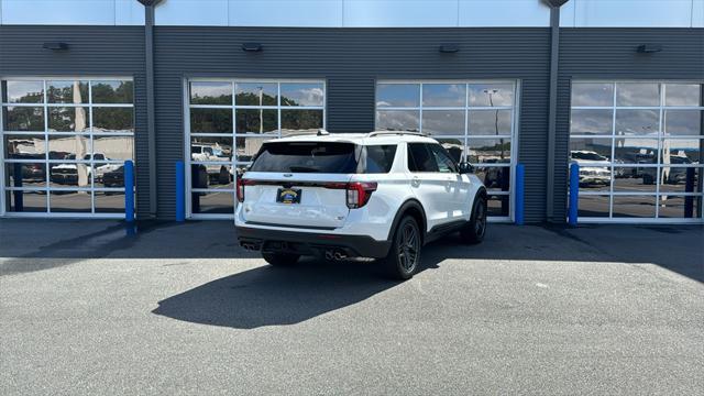 new 2025 Ford Explorer car, priced at $57,095