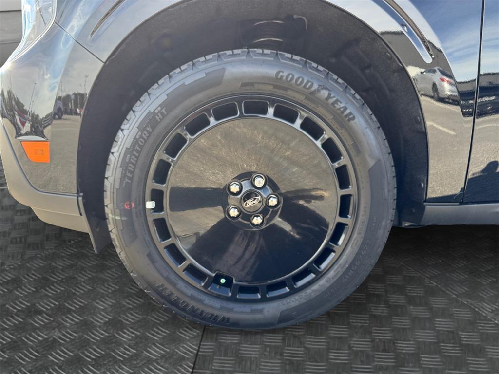 new 2025 Ford Maverick car, priced at $34,550