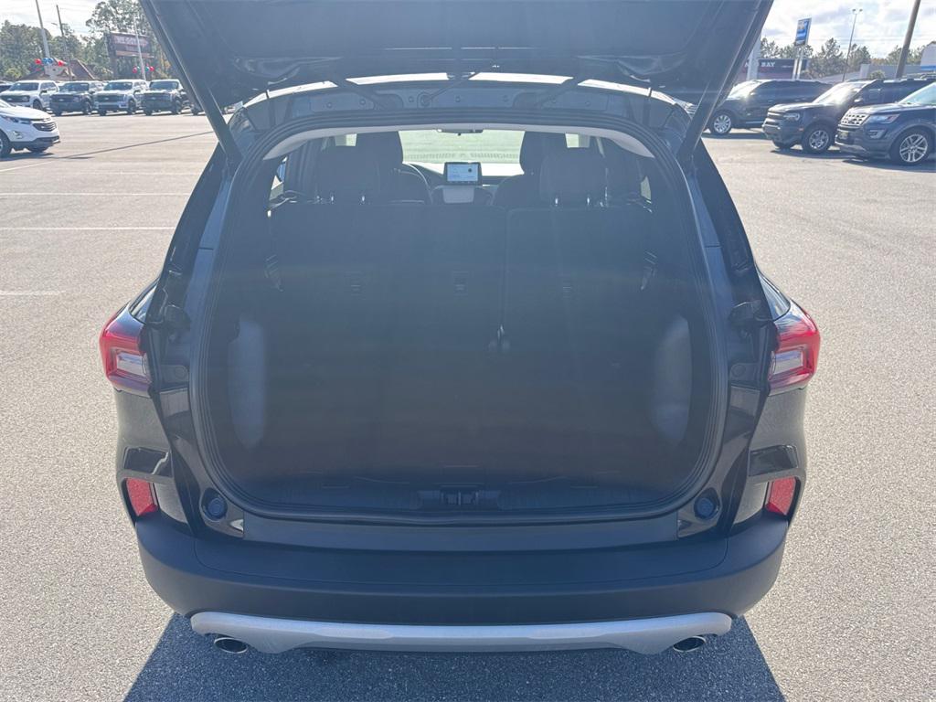 used 2024 Ford Escape car, priced at $23,999