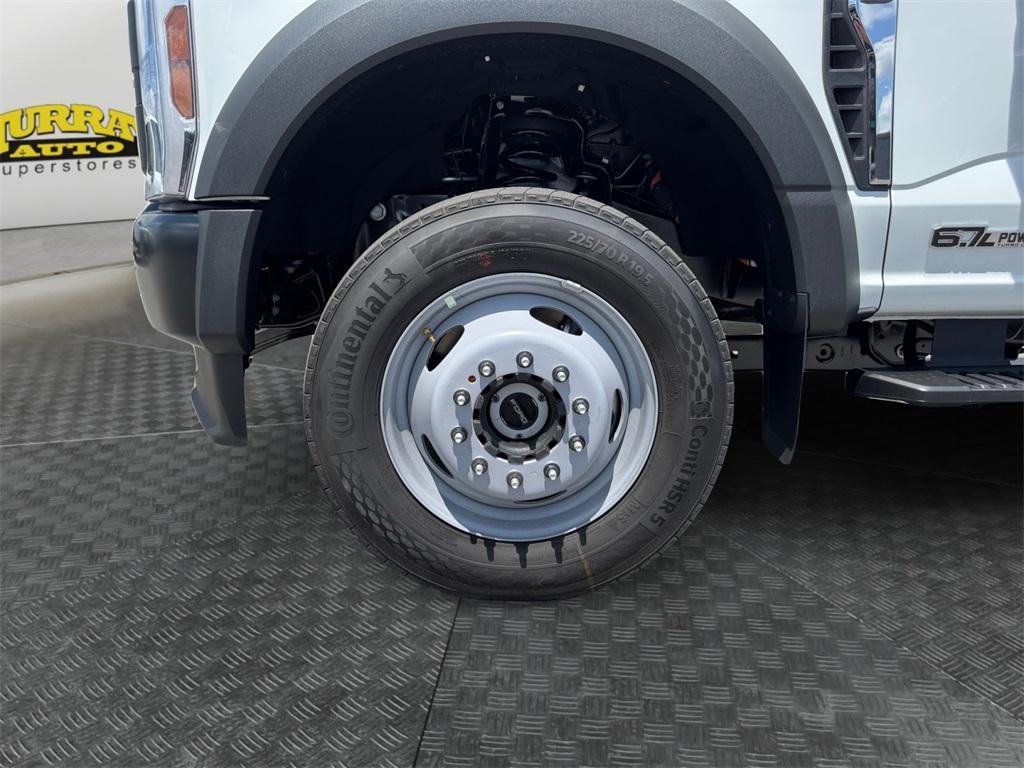 new 2025 Ford F-450 car, priced at $75,385
