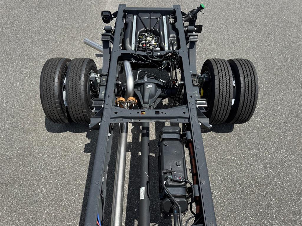 new 2025 Ford F-450 car, priced at $75,385