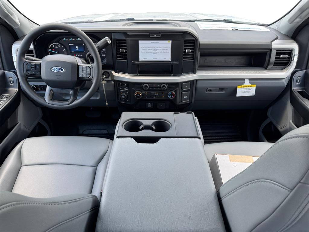 new 2025 Ford F-450 car, priced at $75,385