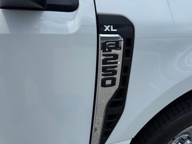 new 2024 Ford F-250 car, priced at $45,341