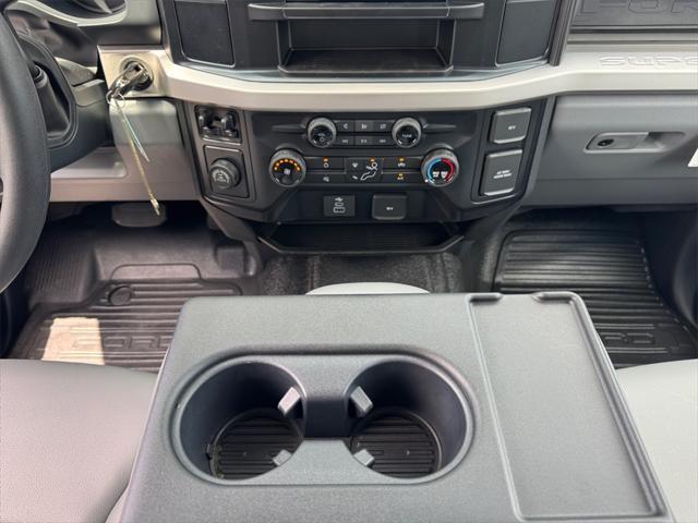 new 2024 Ford F-250 car, priced at $45,341