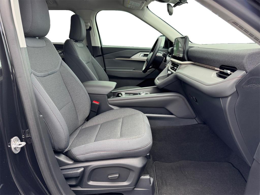 new 2025 Ford Explorer car, priced at $40,305