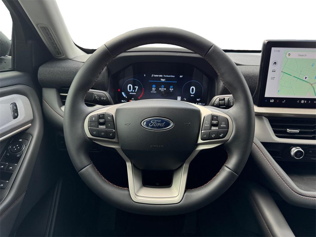 new 2025 Ford Explorer car, priced at $40,305