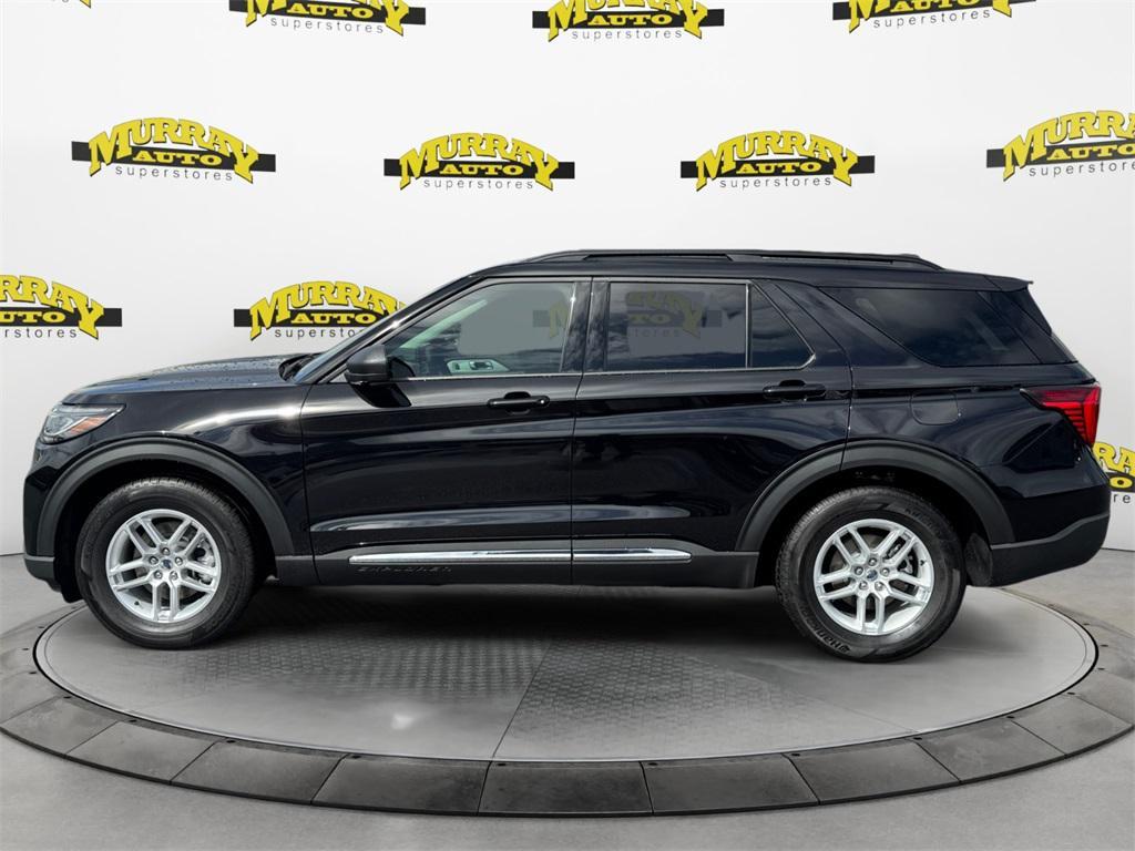 new 2025 Ford Explorer car, priced at $40,305