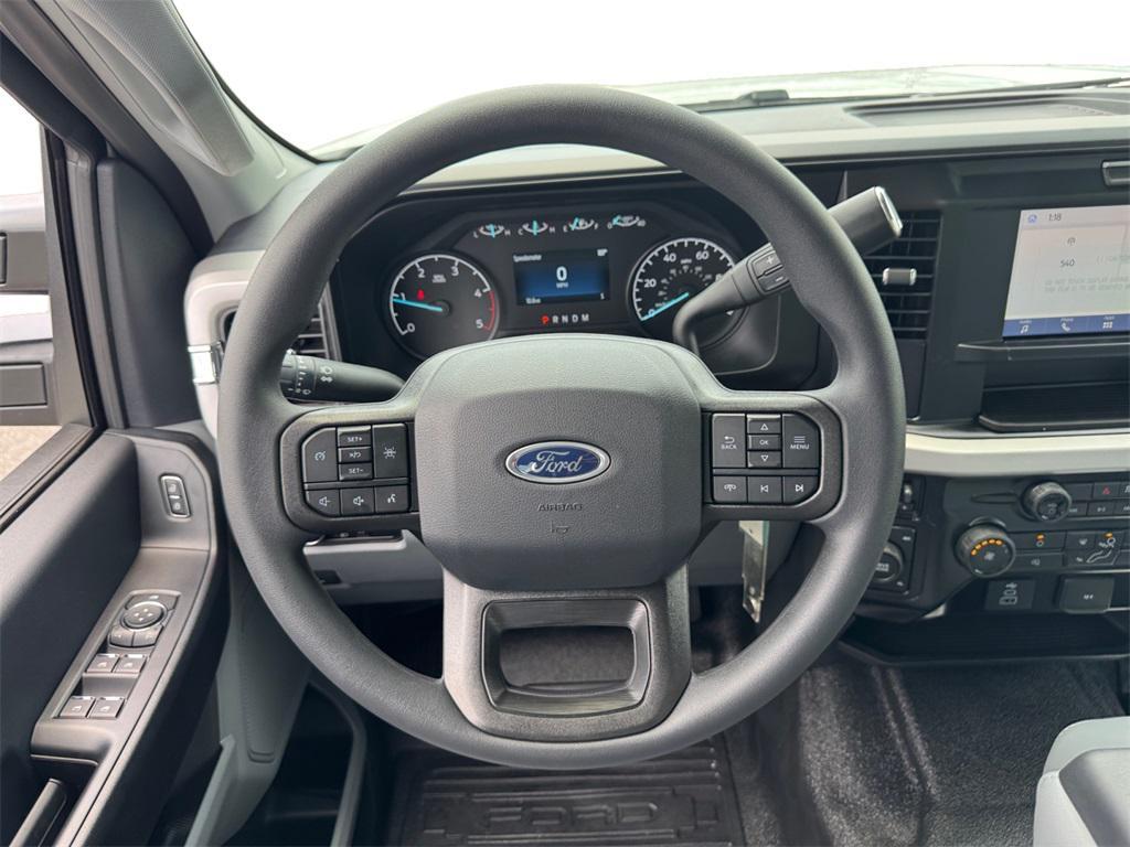 new 2025 Ford F-450 car, priced at $76,535