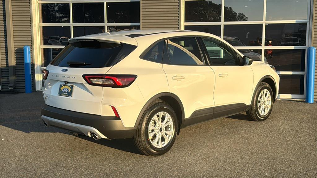 new 2025 Ford Escape car, priced at $28,180