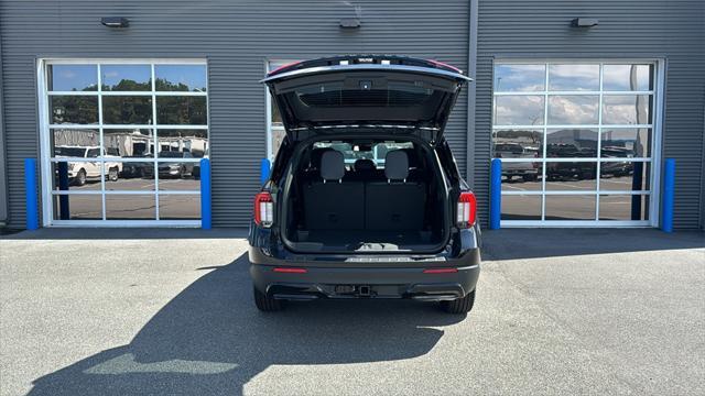 new 2025 Ford Explorer car, priced at $45,970