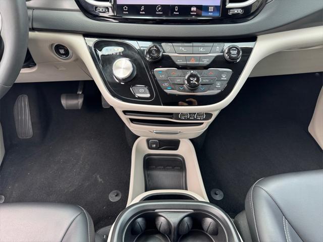 used 2023 Chrysler Pacifica car, priced at $23,999