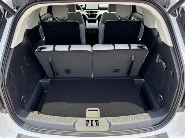 new 2025 Ford Explorer car, priced at $43,159