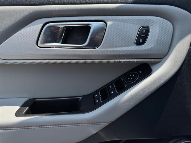 new 2025 Ford Explorer car, priced at $43,159