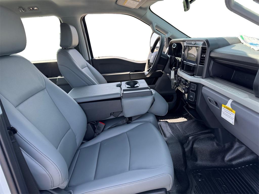 new 2025 Ford F-450 car, priced at $71,375