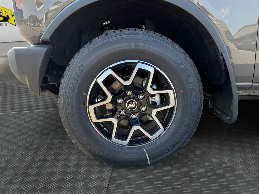 new 2025 Ford Bronco car, priced at $40,800