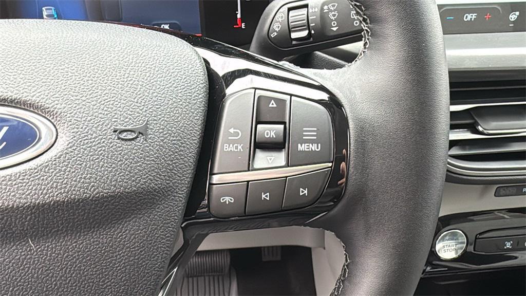 new 2025 Ford Escape car, priced at $29,930