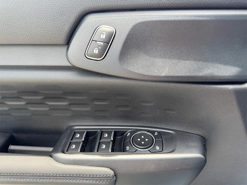 new 2025 Ford Ranger car, priced at $39,960