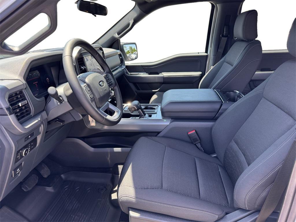 new 2025 Ford F-150 car, priced at $52,582