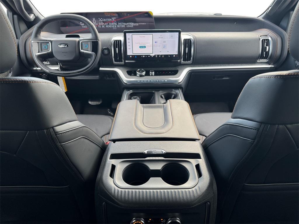 new 2025 Ford Expedition car, priced at $86,045