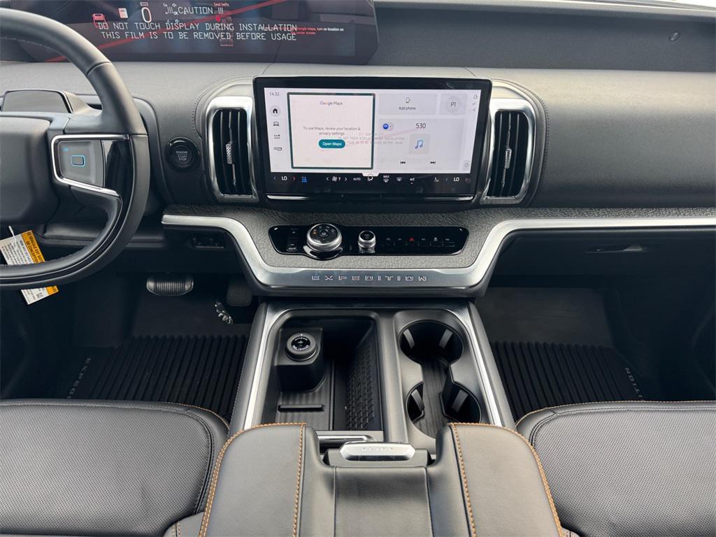 new 2025 Ford Expedition car, priced at $86,045