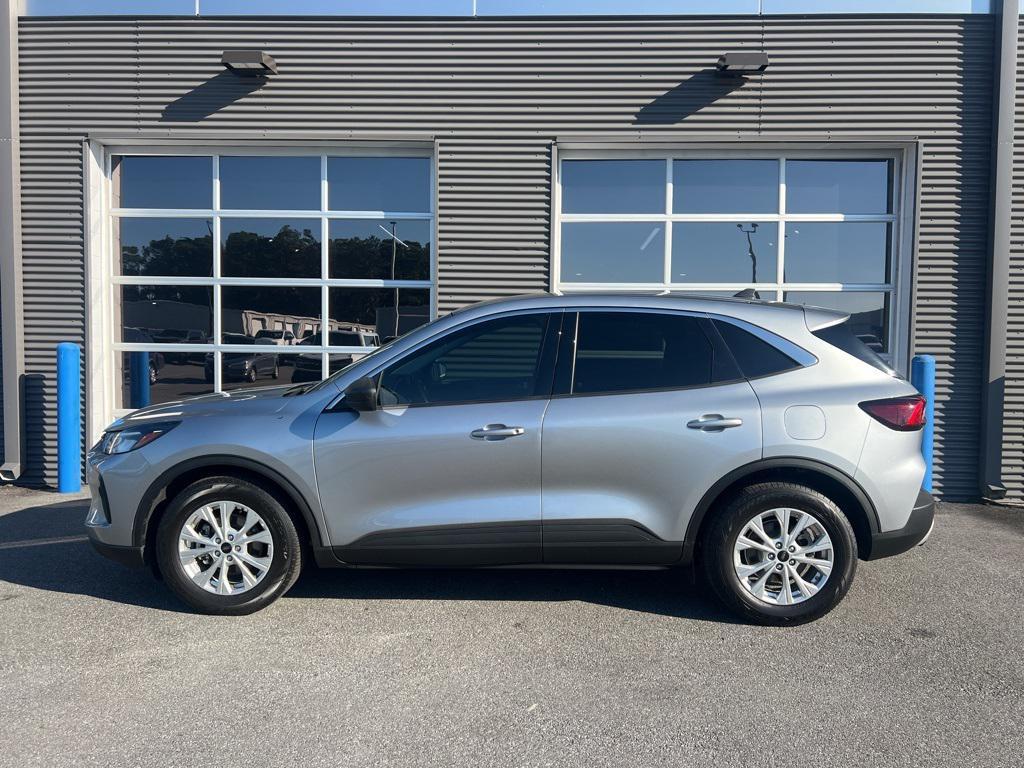 used 2023 Ford Escape car, priced at $18,999