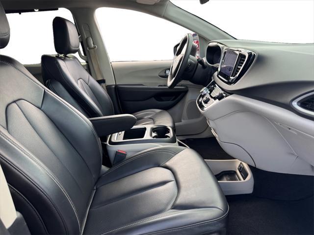 used 2023 Chrysler Pacifica car, priced at $23,999