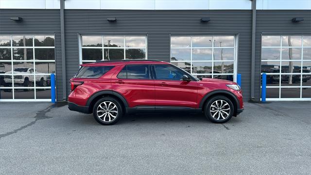 new 2025 Ford Explorer car, priced at $47,845