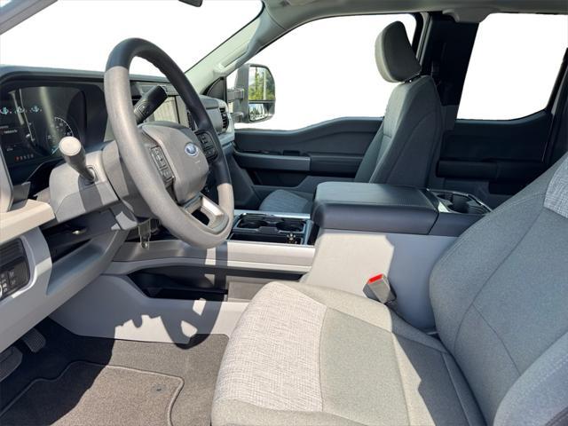 new 2025 Ford F-350 car, priced at $61,830