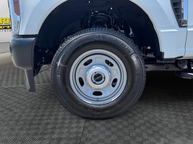 new 2025 Ford F-250 car, priced at $55,900