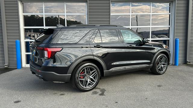 new 2025 Ford Explorer car, priced at $48,345