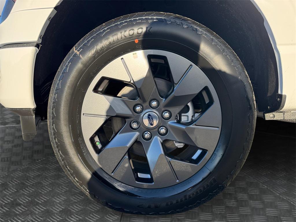 new 2025 Ford F-150 car, priced at $52,455