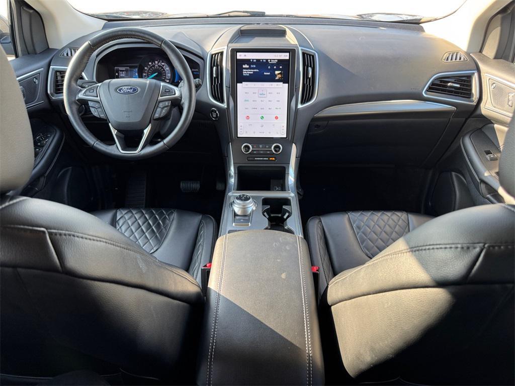 used 2024 Ford Edge car, priced at $29,999
