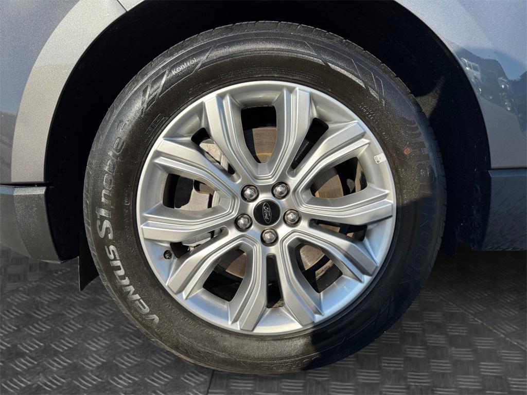 used 2024 Ford Edge car, priced at $29,999