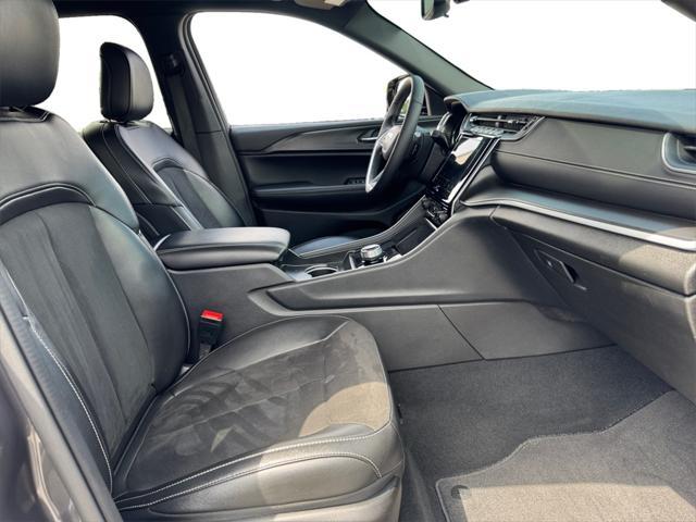 used 2024 Jeep Grand Cherokee car, priced at $31,999